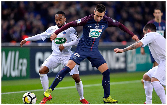 甘冈客场大胜斯特拉斯堡,追赶前列的简单介绍 甘冈客场大胜斯特拉斯堡,追赶前列的简单介绍