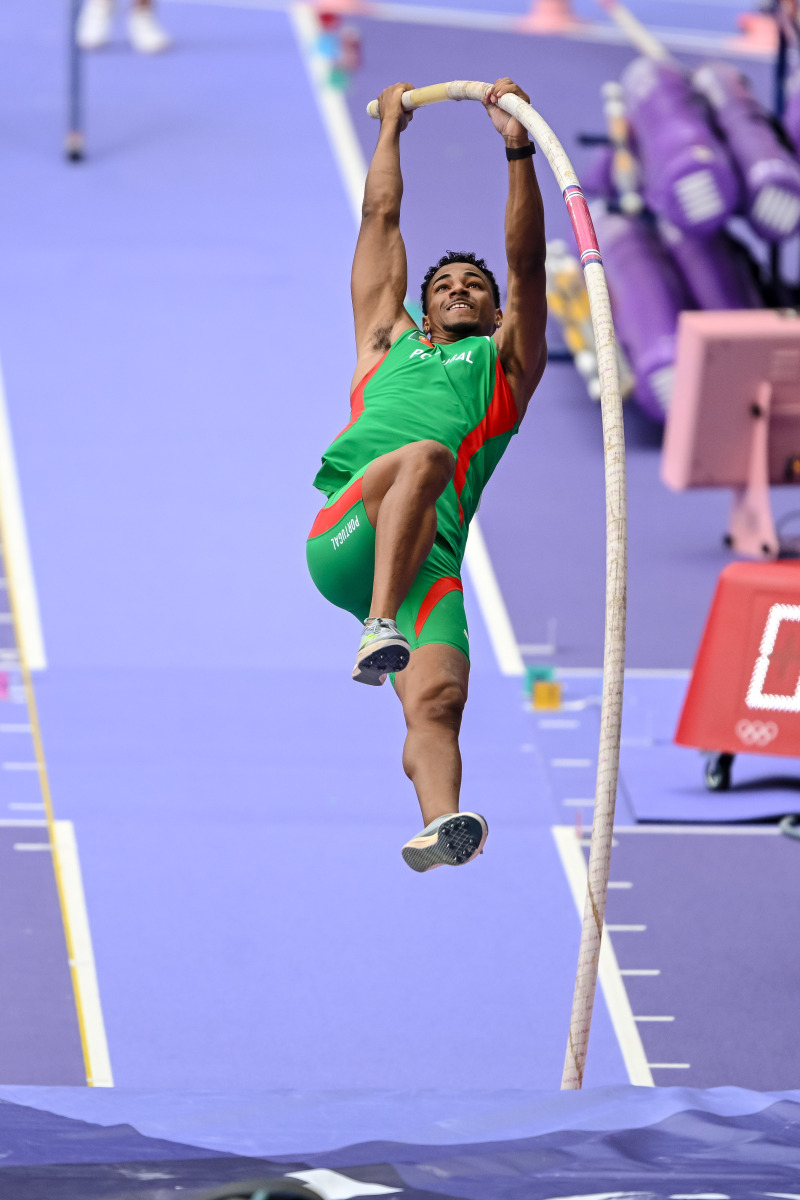 美国选手力压群雄,夺得射击金牌的简单介绍 美国选手力压群雄,夺得射击金牌的简单介绍