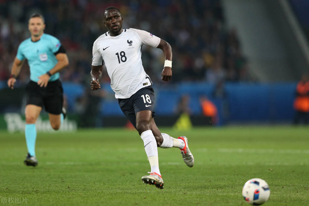 包含冰岛队迎战匈牙利队，展现实力力争取胜的词条