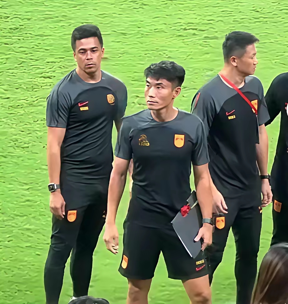 上港雪藏外援，换帅之后仍持续低迷，保级压力巨大的简单介绍