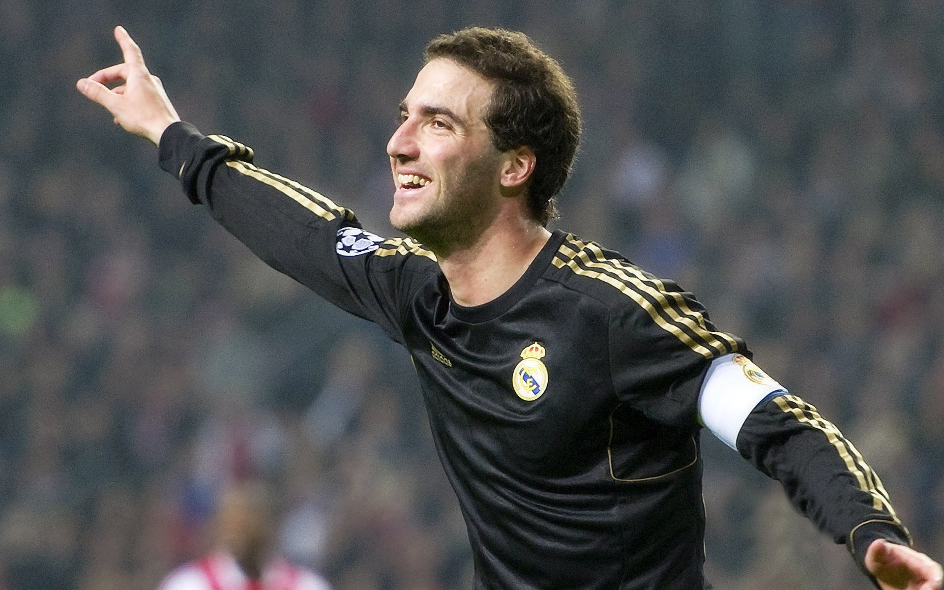 F1年度争冠焦点战，南非击溃马赛的启示—速度、策略与心理的终极博弈